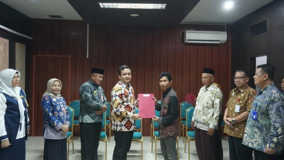 Setelah 30 Tahun, Akhirnya Proses Tukar Menukar Lapangan Sokoduwet dan Pelepasan Hak Atas Tanah Warga Selesai