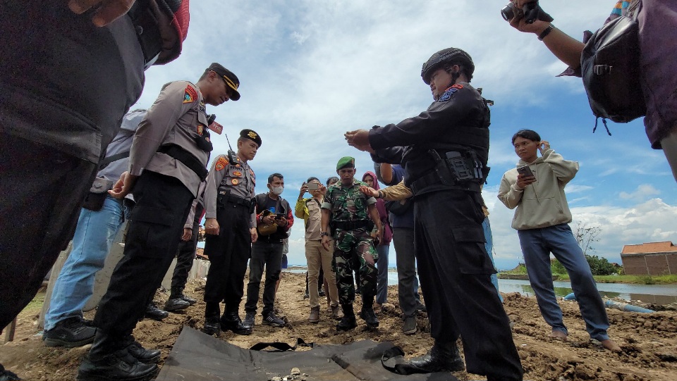 Granat temuan warga Pekalongan diledakkan