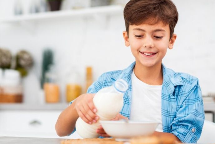 Anak Susah Makan dan Hanya Minum Susu Saat Sahur, Boleh Kah ?