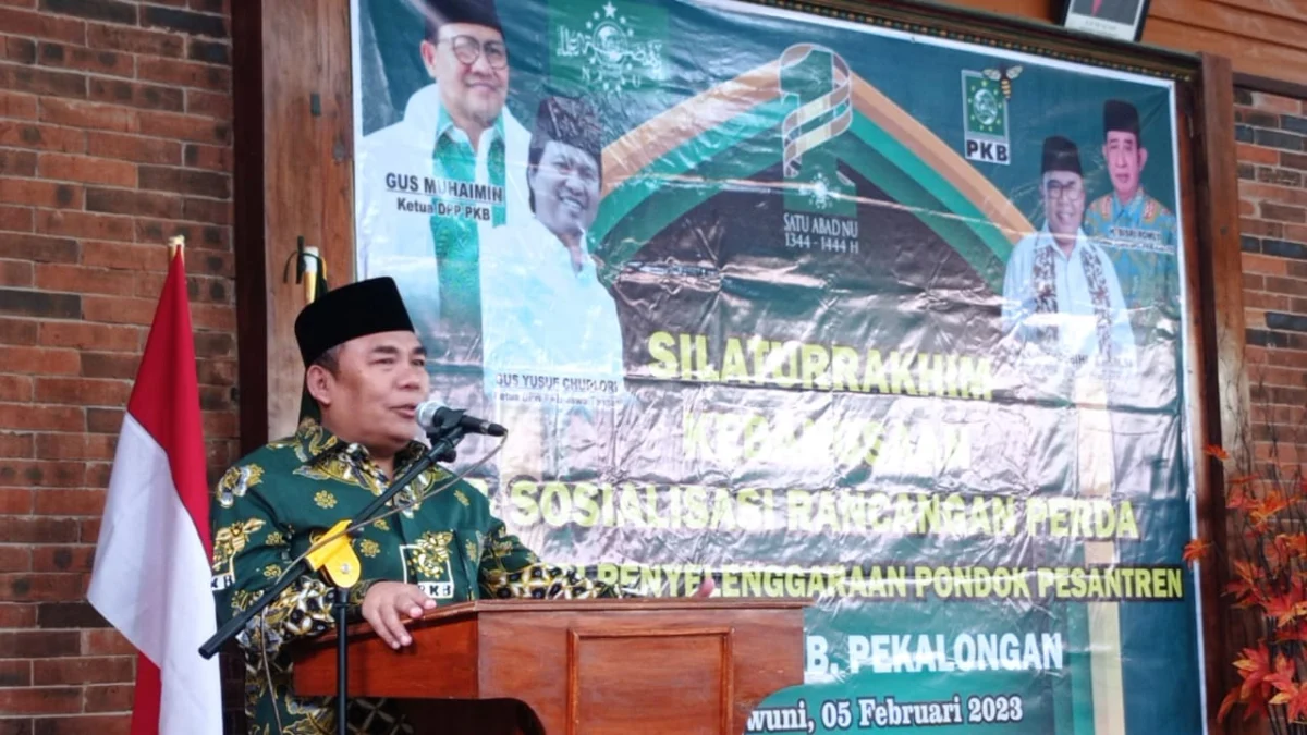 Sosialisasi Raperda Pondok Pesantren, Ini Kata Asip Kholbihi