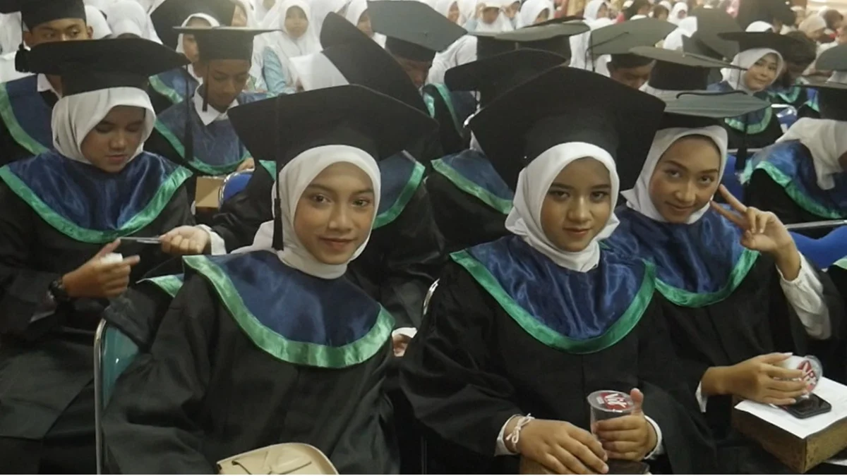 Wisuda dan Uji Kompetensi SMP Muhammadiyah Pekajang.an