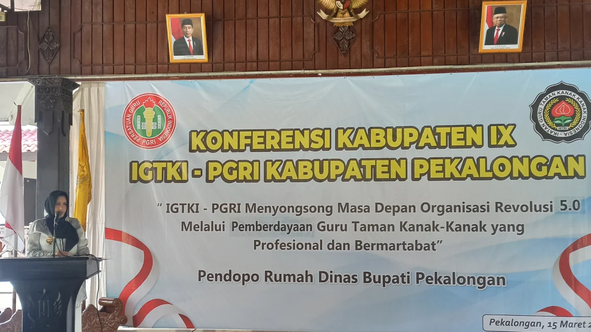 Bupati Fadia Arafiq Buka Konferensi Kabupaten IX IGTKI-PGRI