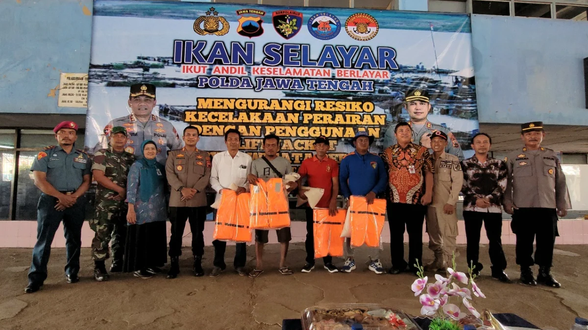 Pencanangan Program Ikan Selayar di Kota Pekalongan