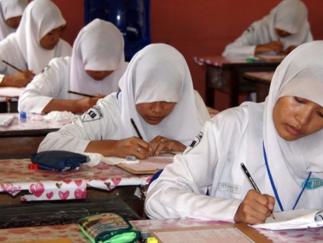 Tips sukses menghadapi ujian sekolah dalam Islam