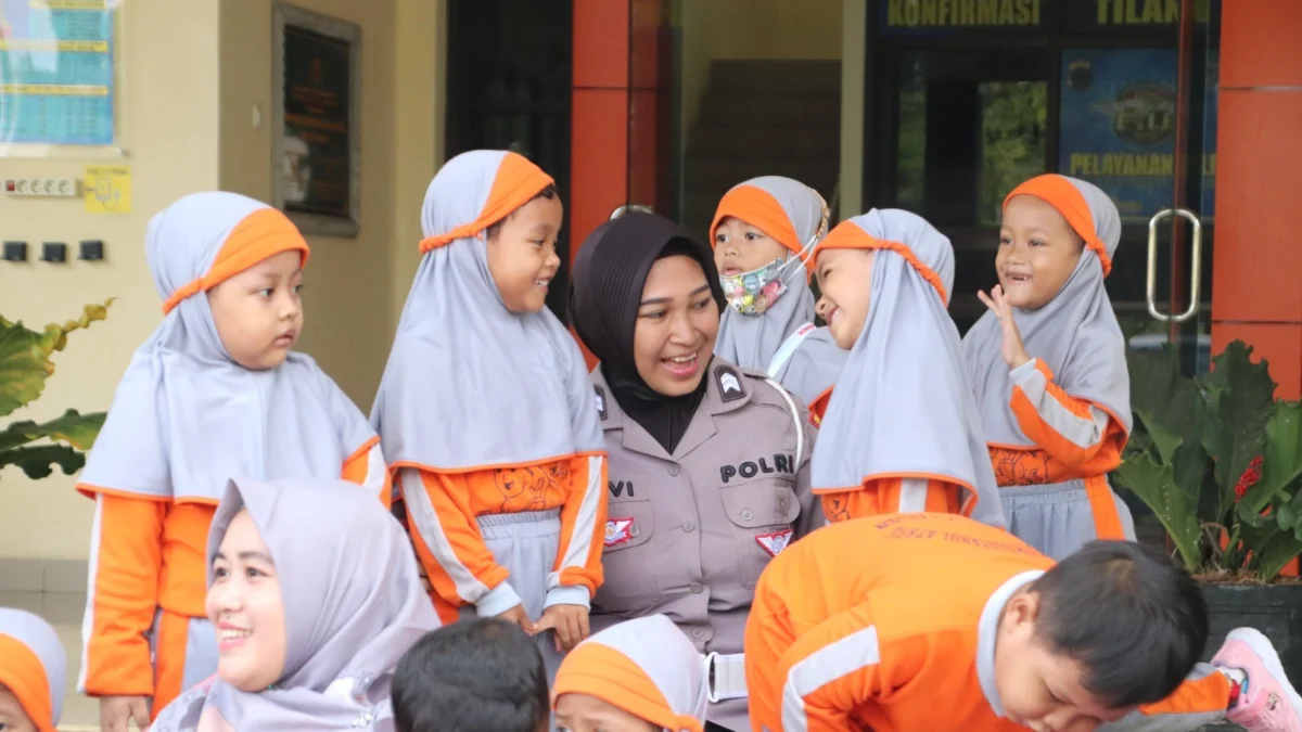 polisi sahabat anak polres pekalongan