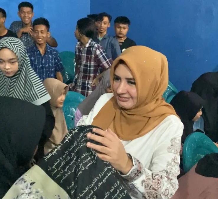 Jemput Bola, Bupati Fadia Tinjau Pelaksanaan Perekaman E-KTP