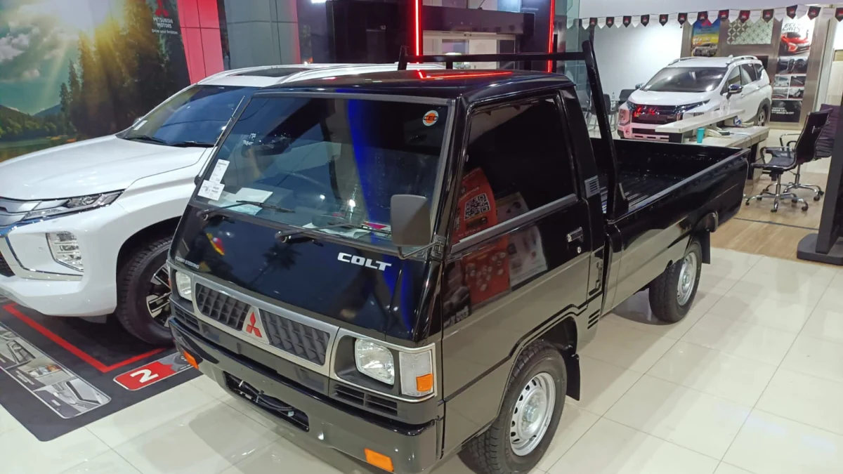 Beli Mobil Niaga Mitsubishi L300 Banjir Prom