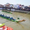 Lomba Dayung Tradisional Batang