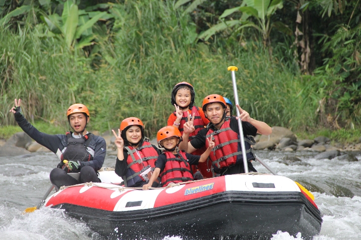 Wisata memacu adrenalin dari Lolong Adventure Pekalongan.