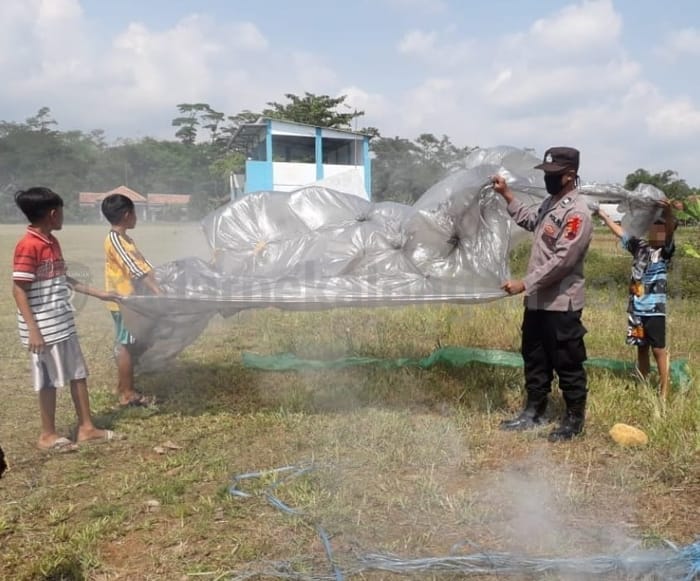 cerita kelam tradisi menerbangkan balon