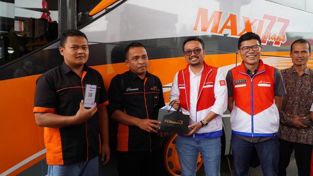 004-BURUAN DAFTAR ! Mulai Kamis 18 Mei Mobil Pengguna Biosolar Subsidi Pakai Barcode