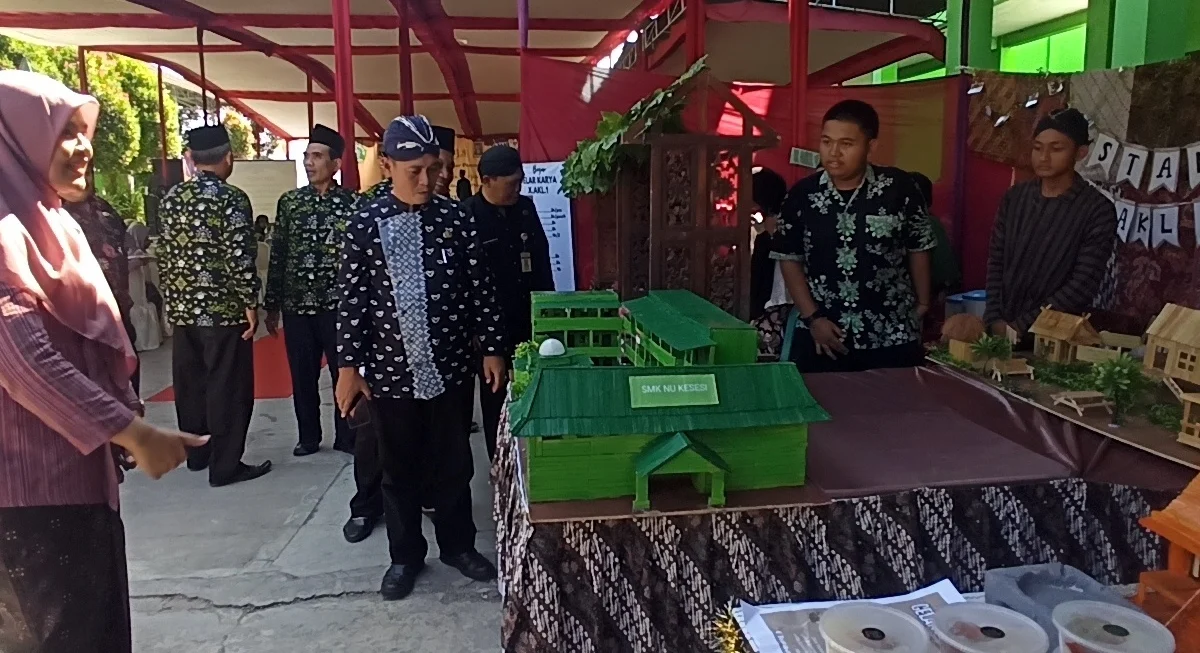 Ciptakan Generasi Pelajar Mandiri, SMK NU Kesesi Gelar Karya P5