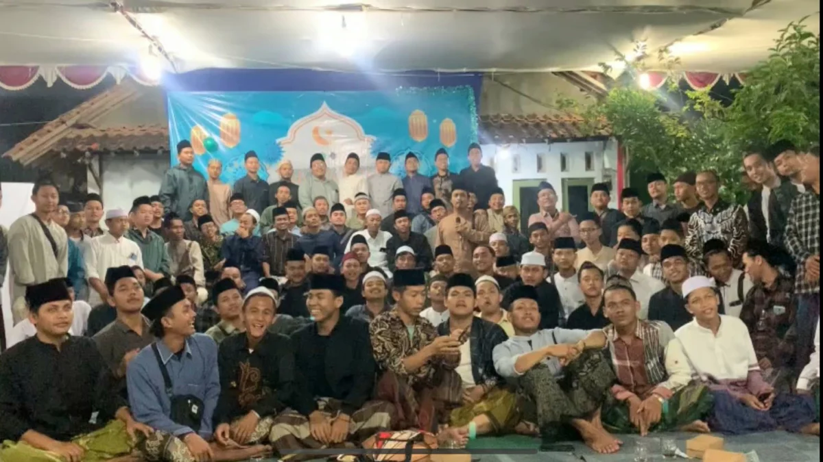 Halalbihalal santri dan alumni amtsilati