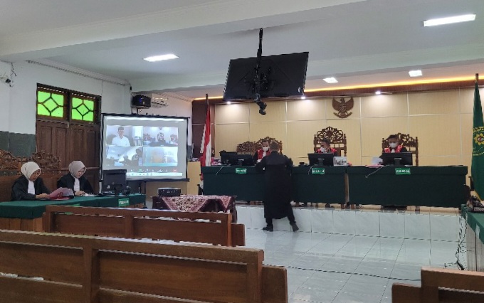 sidang lanjutan perkara dugaan pemalsuan merek sarung