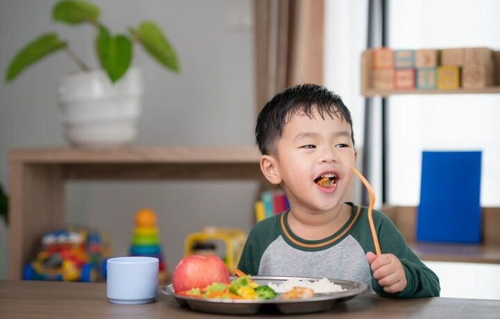 Makanan yang bisa meningkatkan daya ingat anak