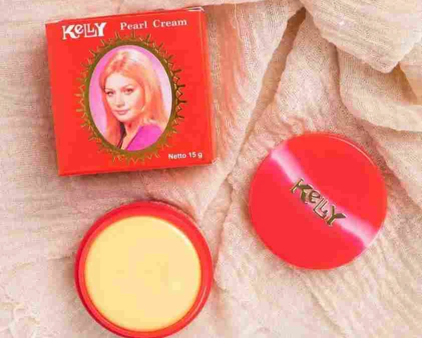 Bedak kelly pearl cream