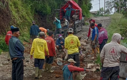 jalan desa simego