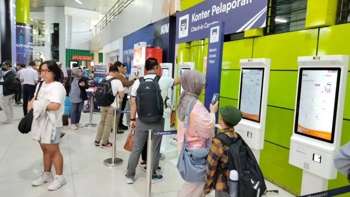 Beli Tiket Kereta Api di Traveloka