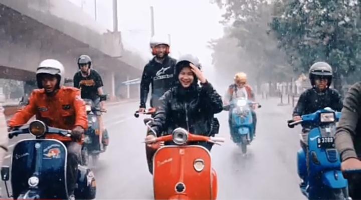 Cara merawat Vespa Klasik di musim hujan