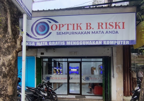 Optik Kacamata terdekat