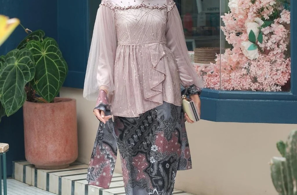 ide fashion batik hijab anggun menarik