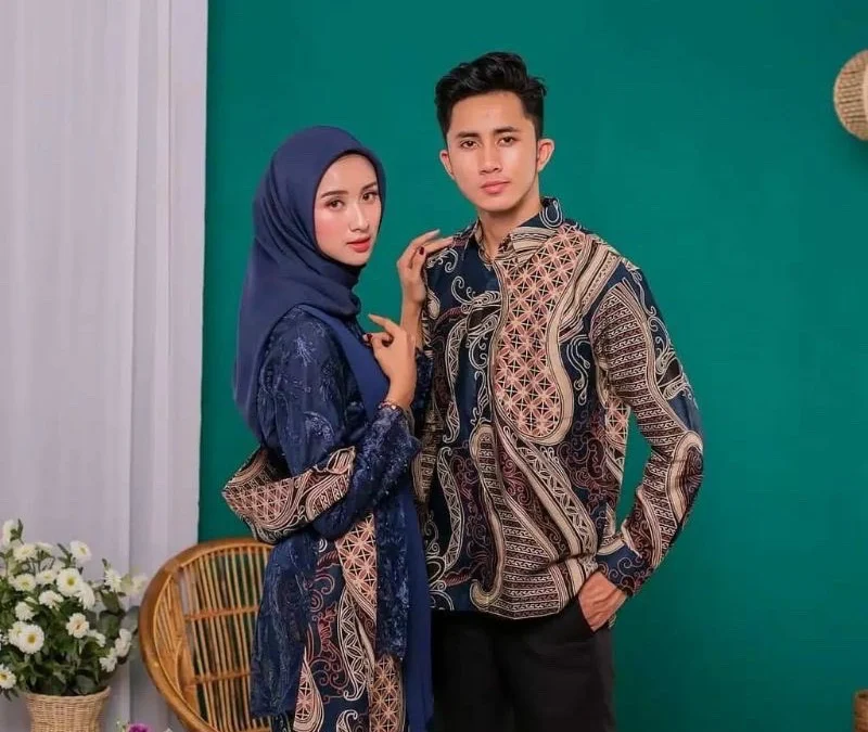 Referensi Batik Couple untuk Nikahan yang Cakep, Elegan dan Modern (Twitter/@tritolshopmurah)