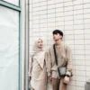 tampil kompak dan serasi dengan hijab couple bersama pasangan