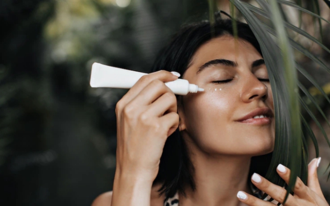 Cara memilih sunscreen untuk kulit sensitif