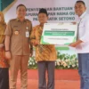 csr gapura dan papan nama