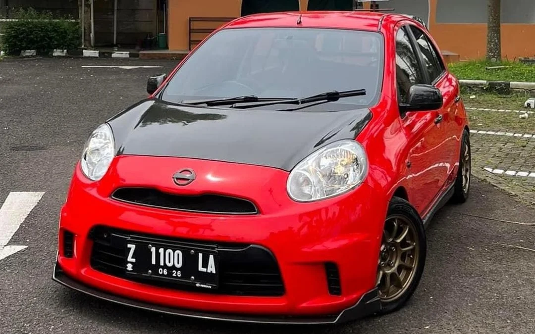 Mobil hatchback second murah