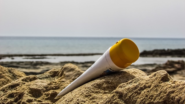 sunscreen terbaik untuk kulit berjerawat