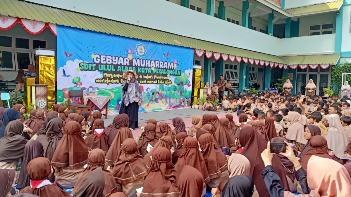 Gebyar Muharam 1445 H di SDIT Ulul Albab