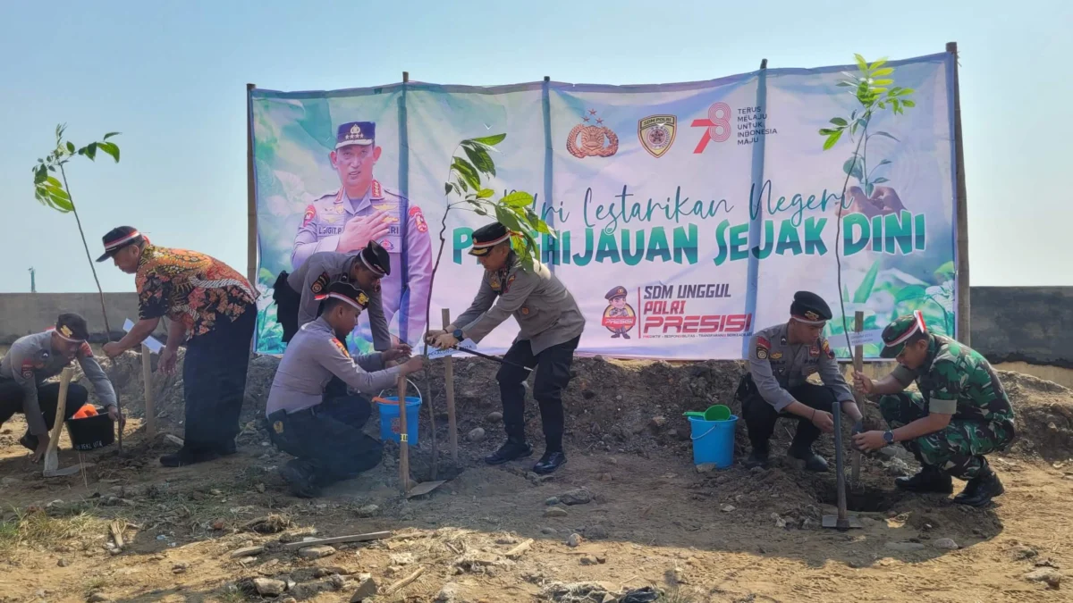 Polres pekalongan kota dan forkopimda tanam 1000 pohon