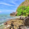 wisata pantai di Pacitan