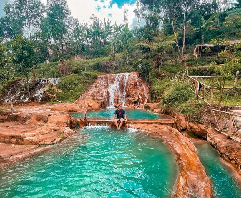 Curug Cipanas Nagrak Lembang