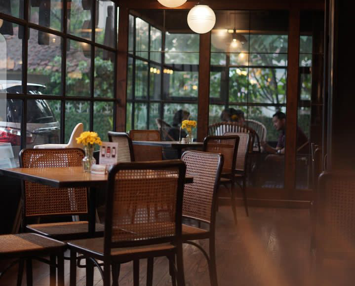 Eastman Coffee House yang Estetik