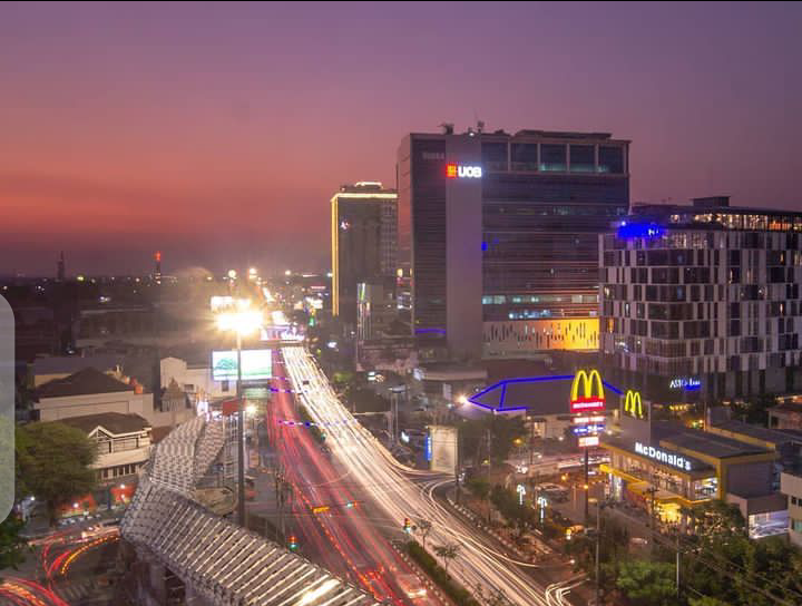 Jalan Pandanaran Surga Oleh-oleh Semarang