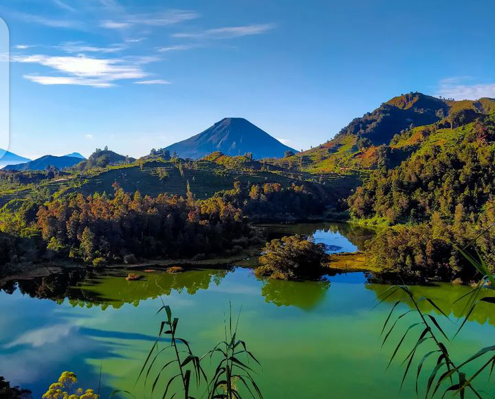 Telaga Warna Dieng Keajaiban Alam yang Unik