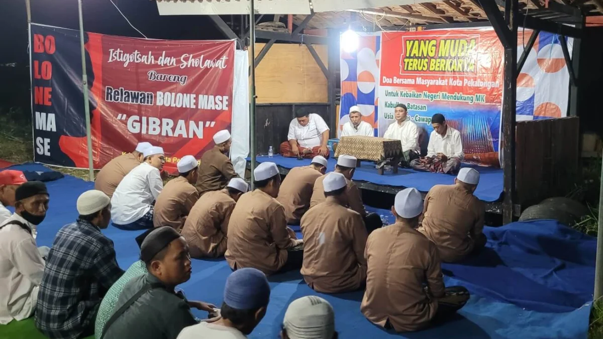 Relawan bolone mase kota pekalongan