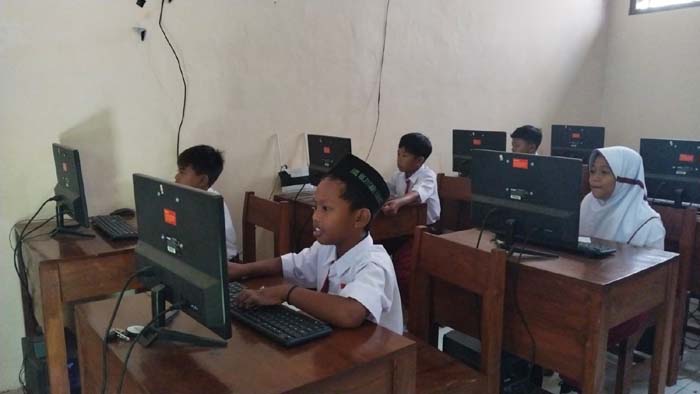 siswa madrasah di Kabupaten Batang