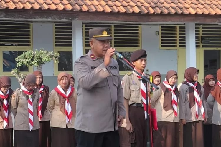 Perlukah Melibatkan Polisi Dalam Menekan Kasus Kekerasan di Satuan Pendidikan