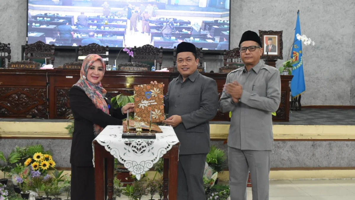 Perda Kabupaten Tegal Tentang Bangunan Gedung Disahkan