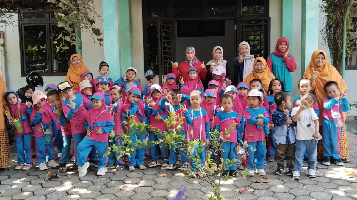 Anak Didik TKIT Ulul Albab 2 Mengadakan Outing Class