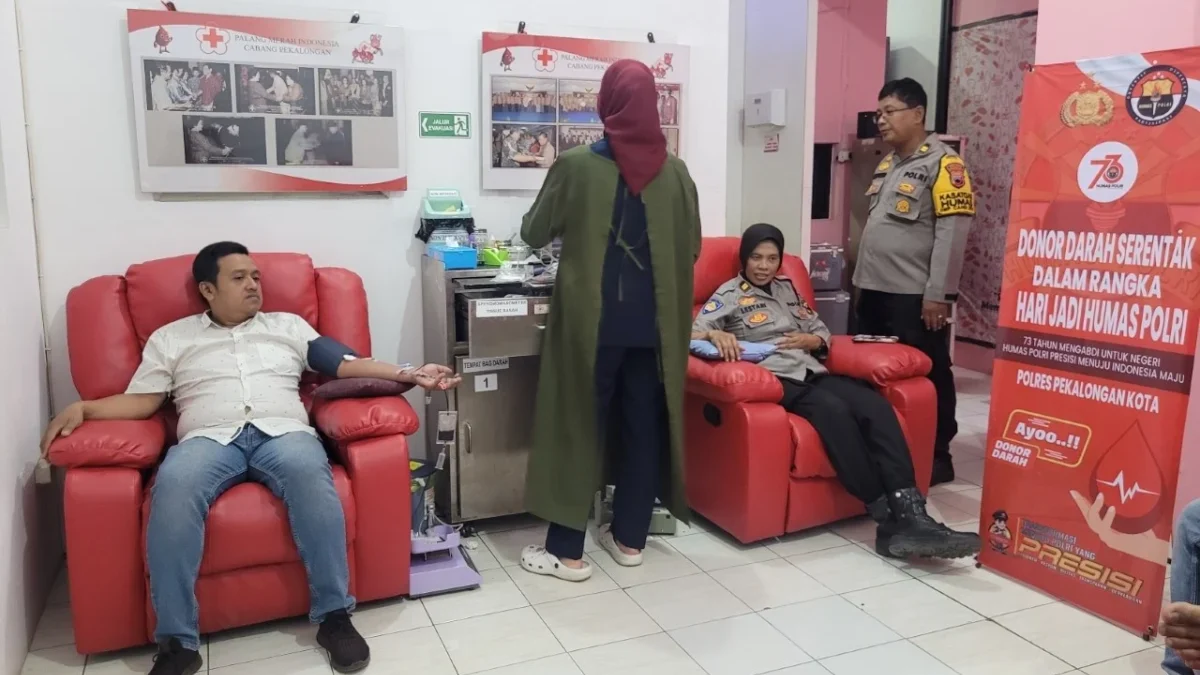 Donor Darah HUT ke-73 Humas Polri: Wartawan dan Polres Pekalongan Kompak Berkontribusi