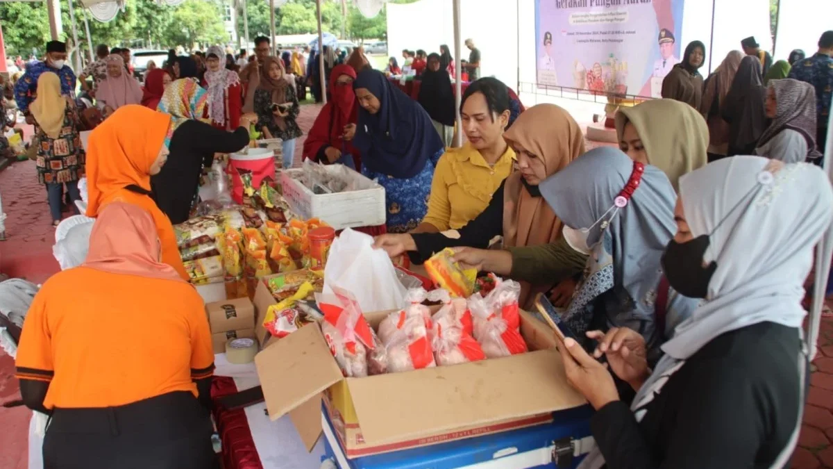 Gerakan Pangan Murah di Pekalongan Diserbu Warga, 200 Paket Sembako Habis dalam Hitungan Jam