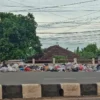 Kawasan Industri Batang Tercoreng, Sampah Menggunung di Pasar Plelen