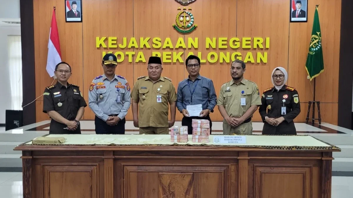 Kejari Kota Pekalongan Eksekusi Uang Pengganti Kasus Korupsi Parkir Senilai Rp500 Juta ke Kas Daerah