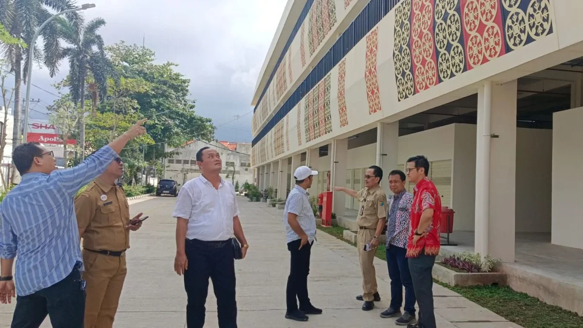 Komisi B DPRD Kota Pekalongan Sidak Pembangunan Pasar Banjarsari