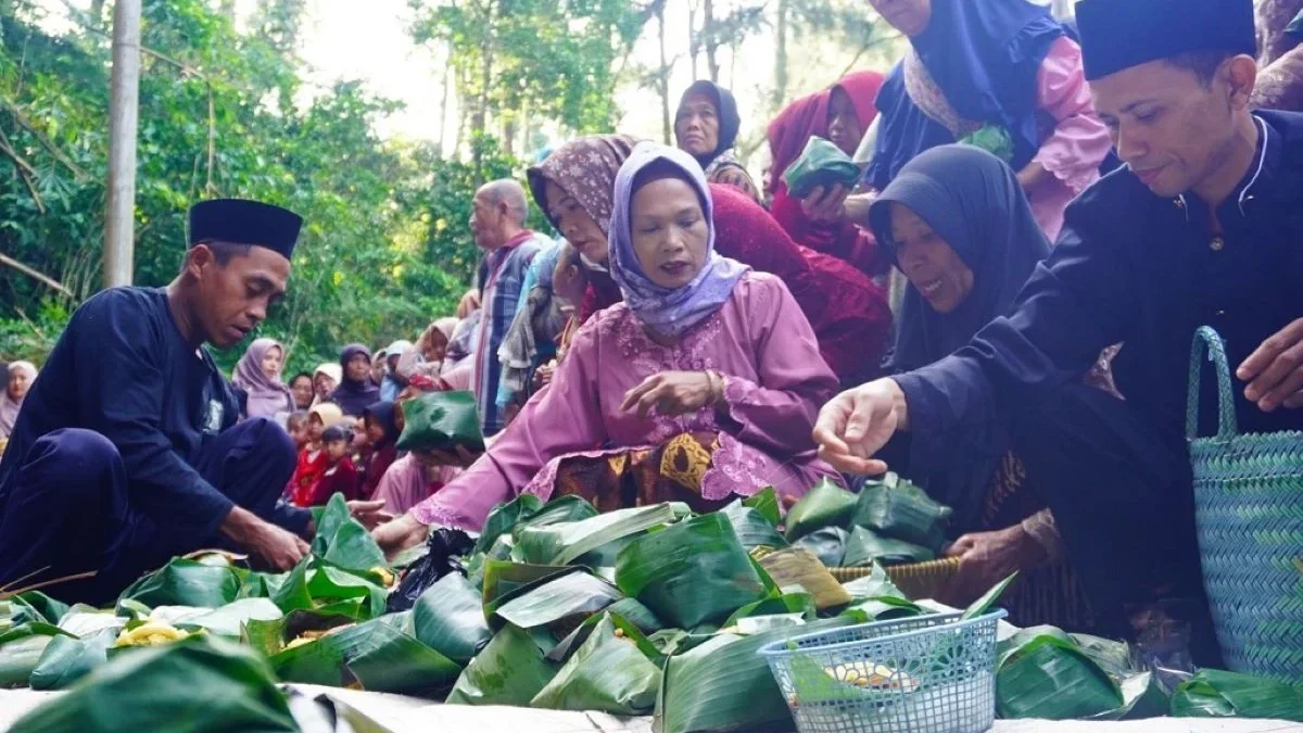 Ritmisnya Tradisi Nyadran Gunung Silurah, Warisan Budaya Tak Benda Indonesia