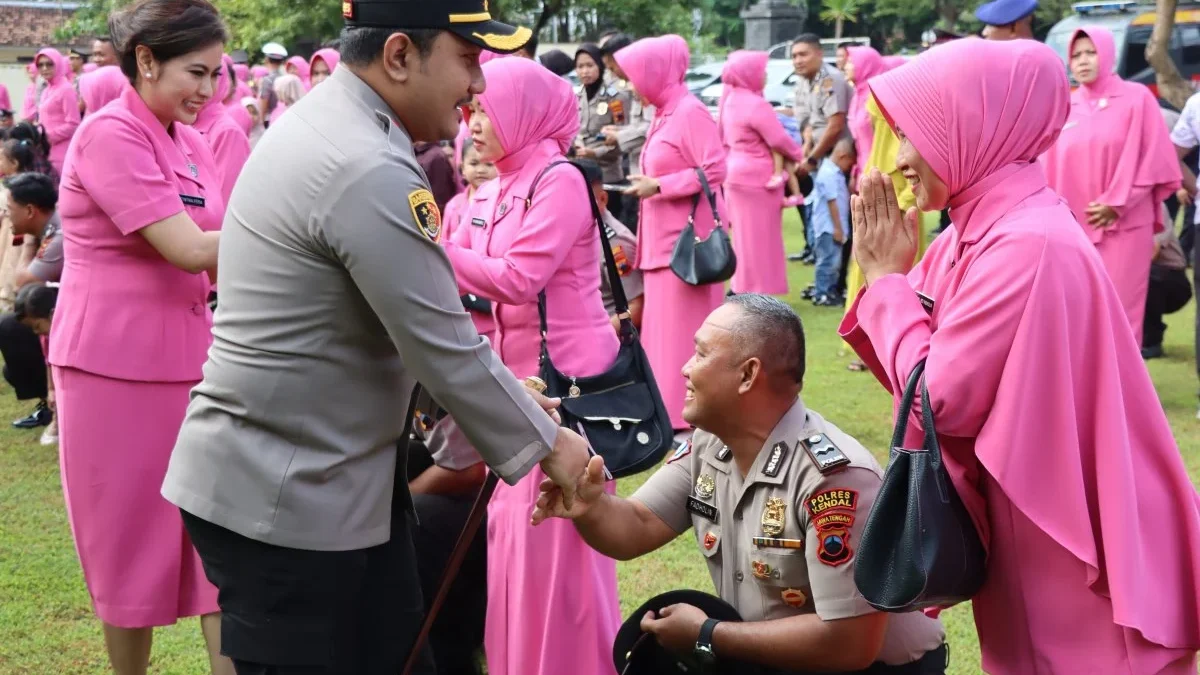 72 Personel Polres Kendal Dapat Kado Akhir Tahun, Naik Pangkat di Periode Januari 2025